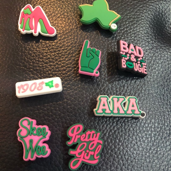 8 AKA show Charms - Picture 1 of 4